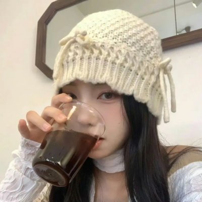 有色彩的女子